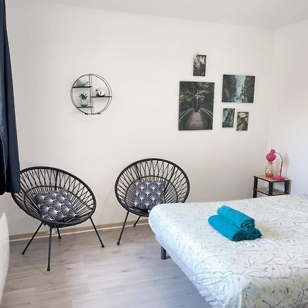 Jolie Appartement 2 Chambres 65M2 Au Centre Ville Fontenay-le-Comte Ngoại thất bức ảnh