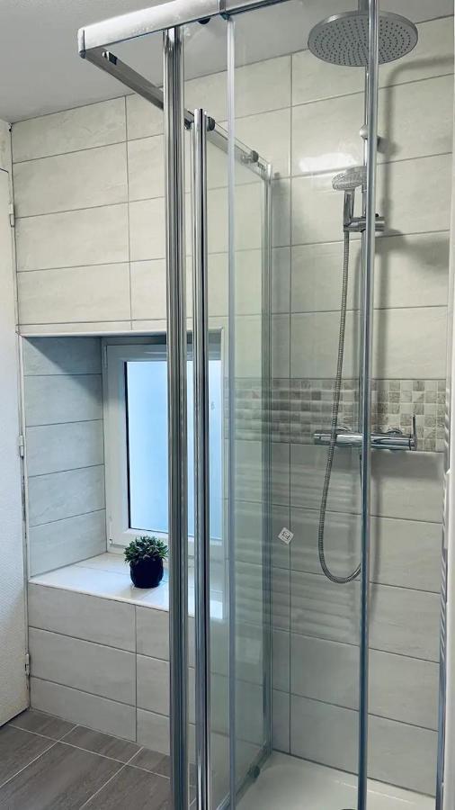Jolie Appartement 2 Chambres 65M2 Au Centre Ville Fontenay-le-Comte Ngoại thất bức ảnh