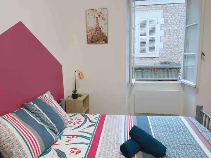 Jolie Appartement 2 Chambres 65M2 Au Centre Ville Fontenay-le-Comte Ngoại thất bức ảnh
